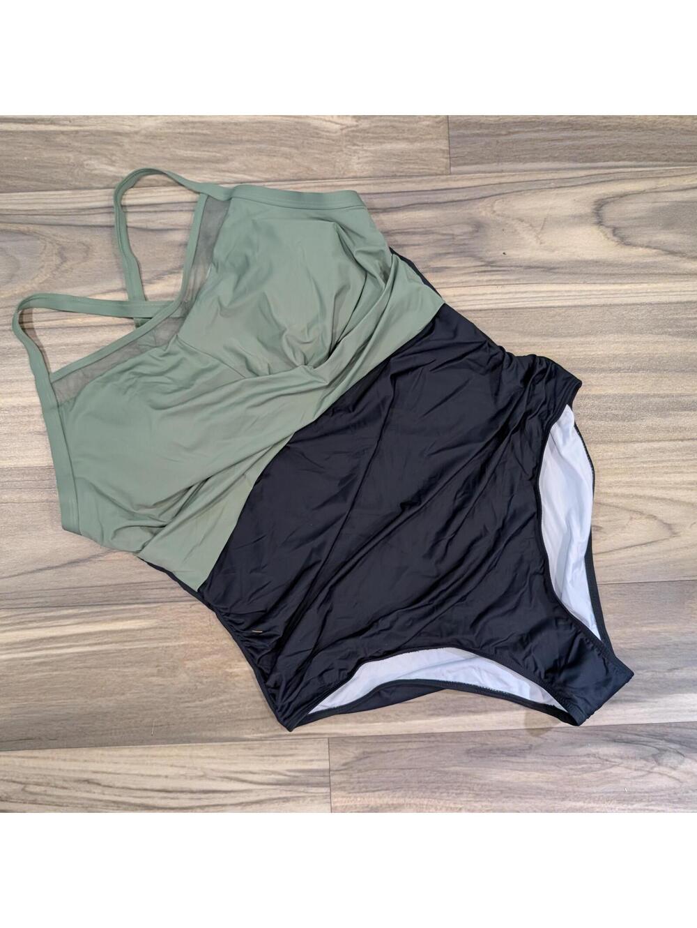 Women's Color Block One-Piece Swimsuit Size XXL
